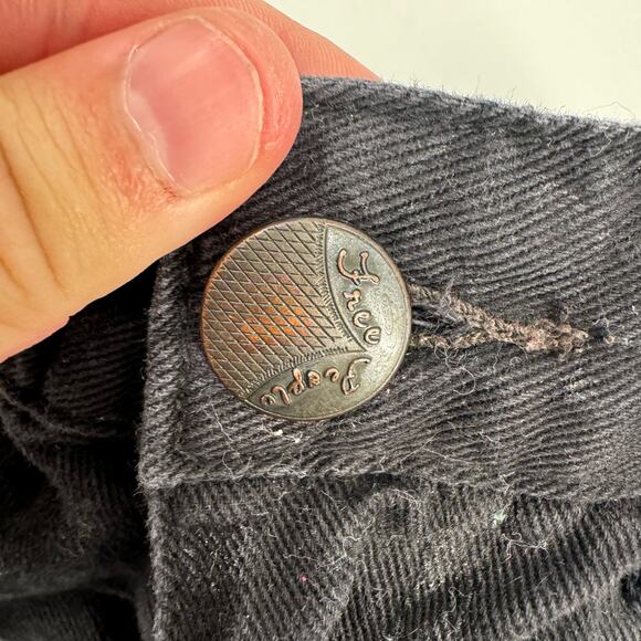 Free people black cotton distressed shorts - Picture 6 of 6